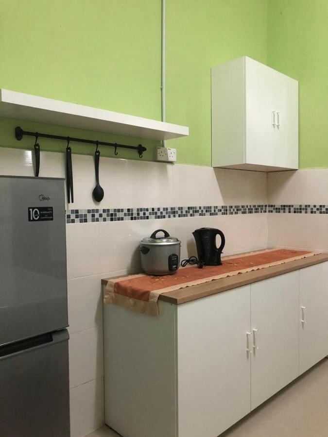 Afza Homestay Sura Free Unifi Kampong Sura Masjid Екстер'єр фото