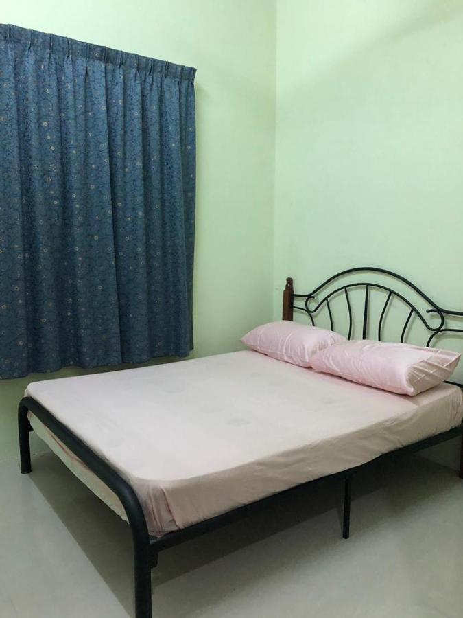 Afza Homestay Sura Free Unifi Kampong Sura Masjid Екстер'єр фото